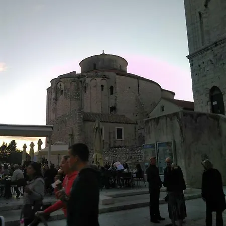 דירה Nina זאדאר